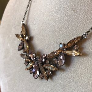 Sorrelli mini bib necklace in Satin Blush